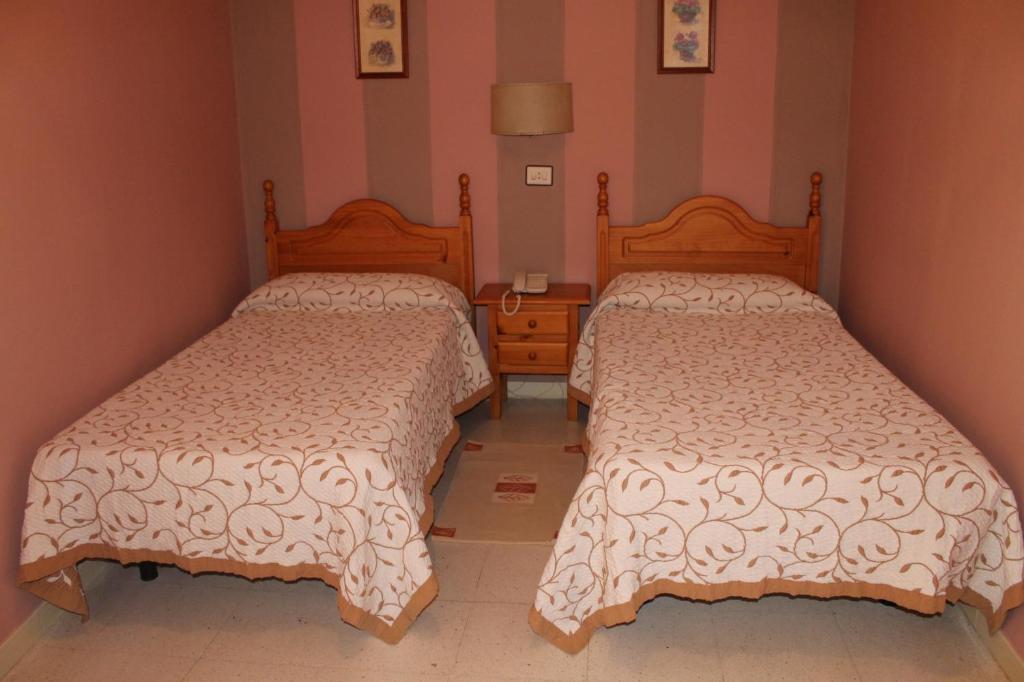 Hotel Valle Del Jerte Los Arenales Zimmer foto
